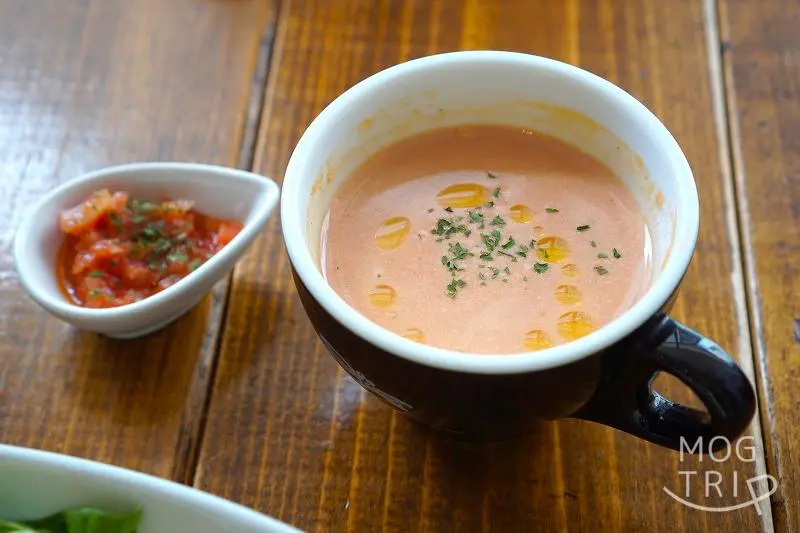 온얀마 커피 & 맥주의 '토마토 수프'