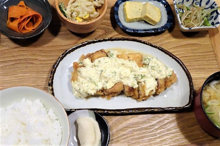 土鍋めしひなたの「チキン南蛮定食」