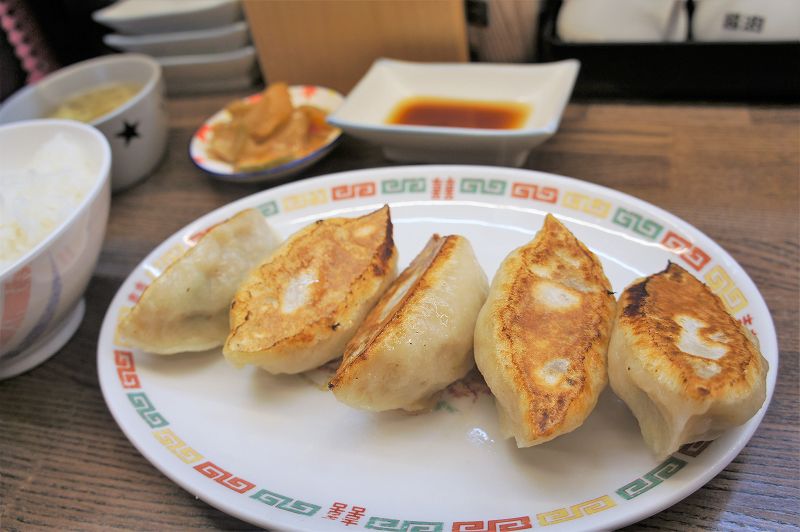 好吃（ハオチー）餃子店の「焼き餃子定食」