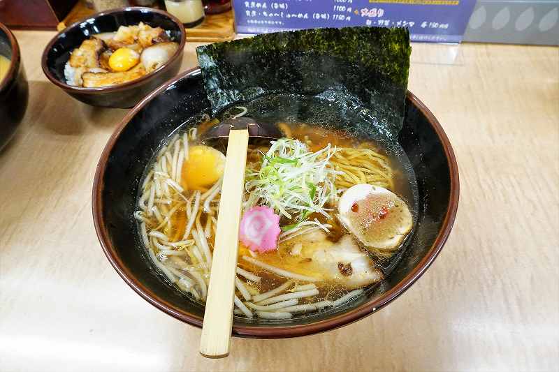 信玄のしょう油ラーメン あっさり醤油 ”尾張” 800円