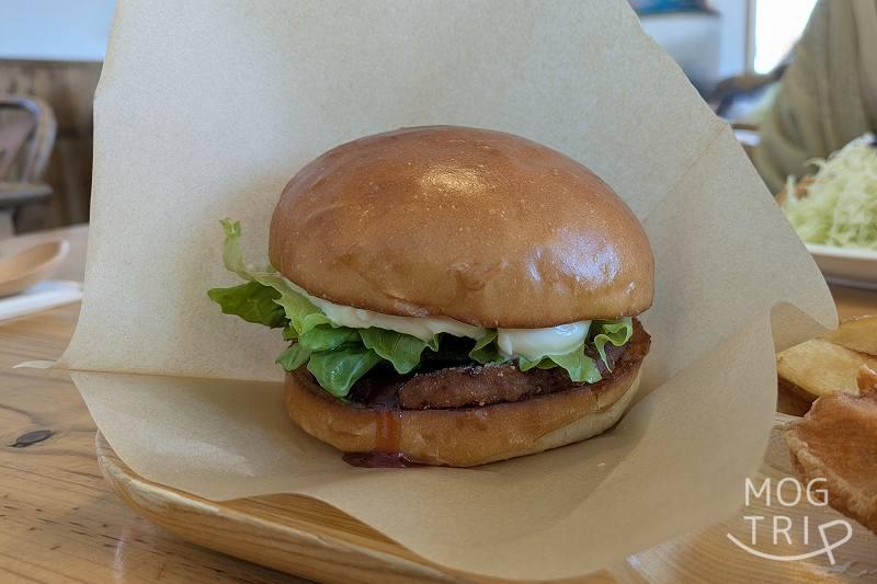 チキンペッカーの「ペッカーズバーガー」