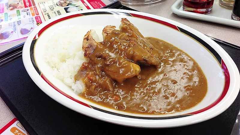 みよしの の 定番メニュー の一つ ぎょうざカレー