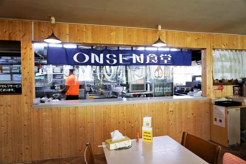 ONSEN食堂の店内