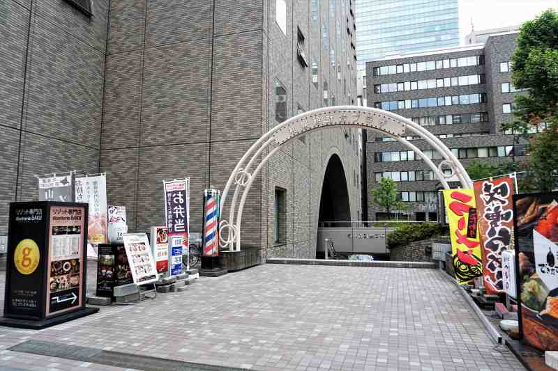 札幌時計台ビルの飲食店街入り口