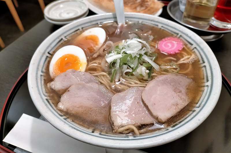 らーめん山頭火北1条チカホ店の醤油ラーメン