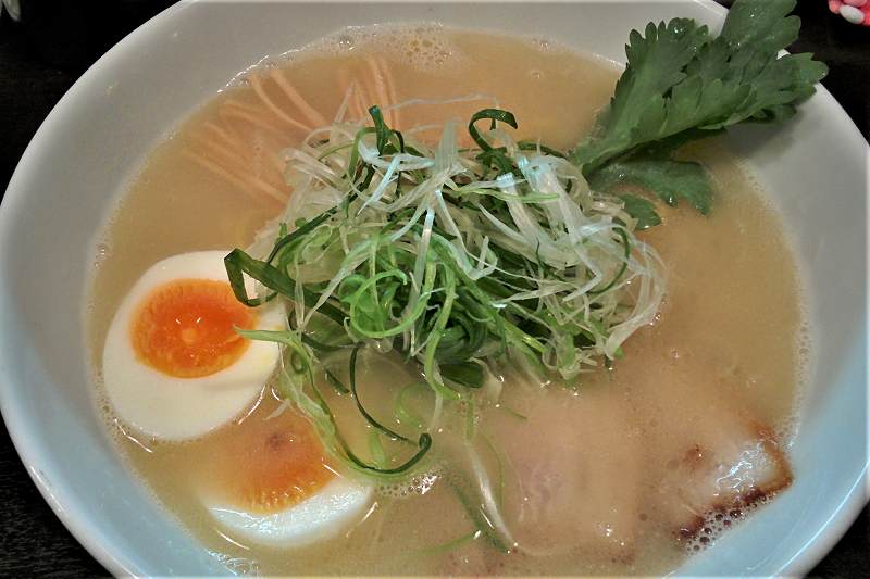 三角山五衛門ラーメンの鶏塩ラーメン