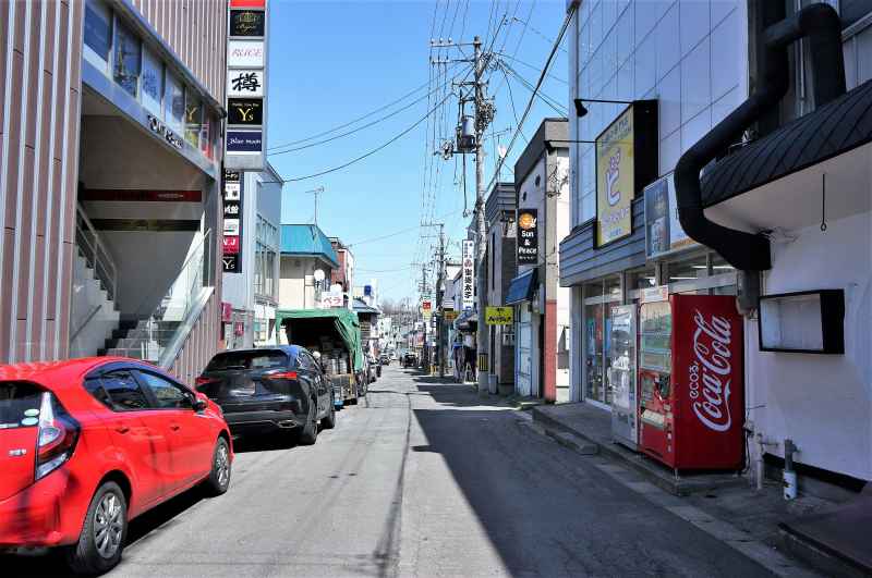 聖徳太子飛鳥店の前の通り