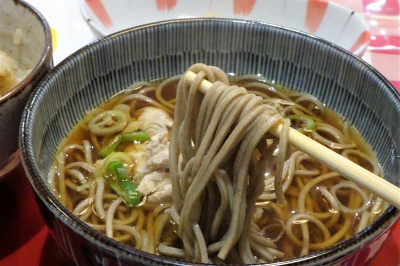 やき鳥たつみ の お蕎麦