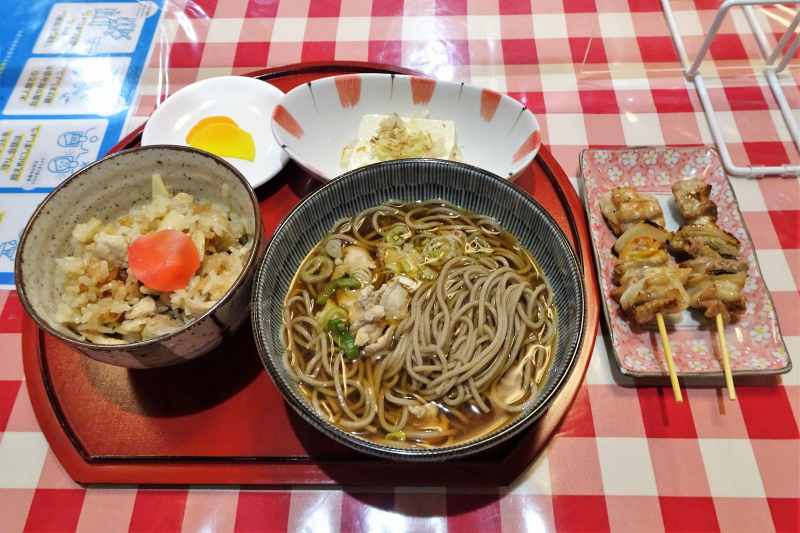 美唄焼き鳥「たつみ」の たつみ定食