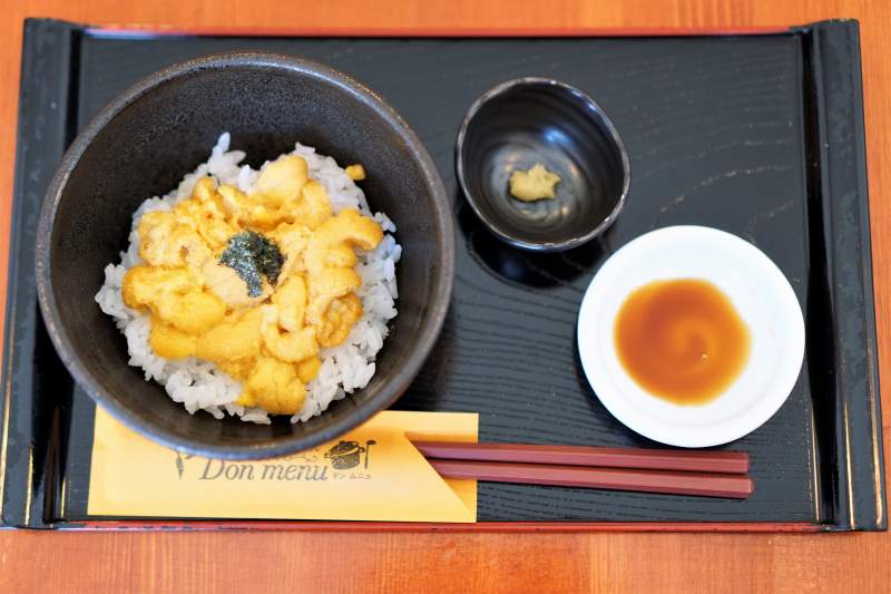 ドンムニュのうに丼