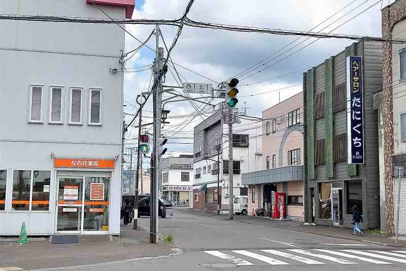 やき鳥たつみ の駐車場