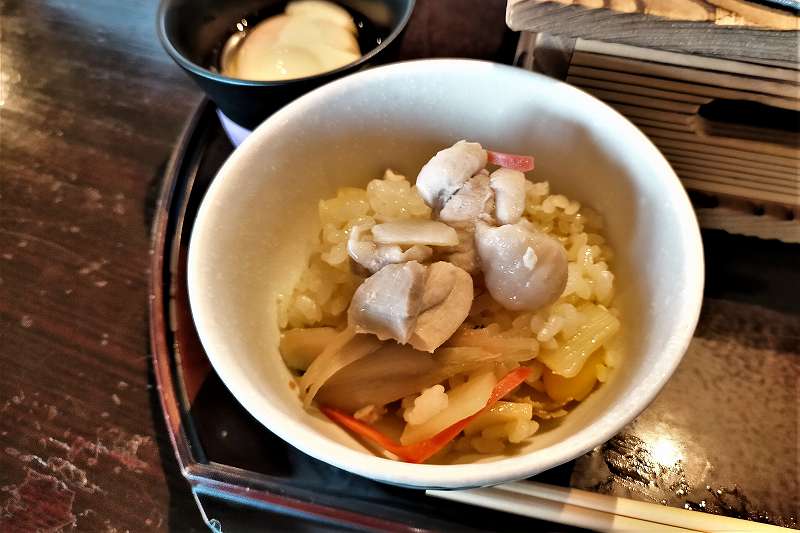 味しるべ駅逓の「鶏釜飯」