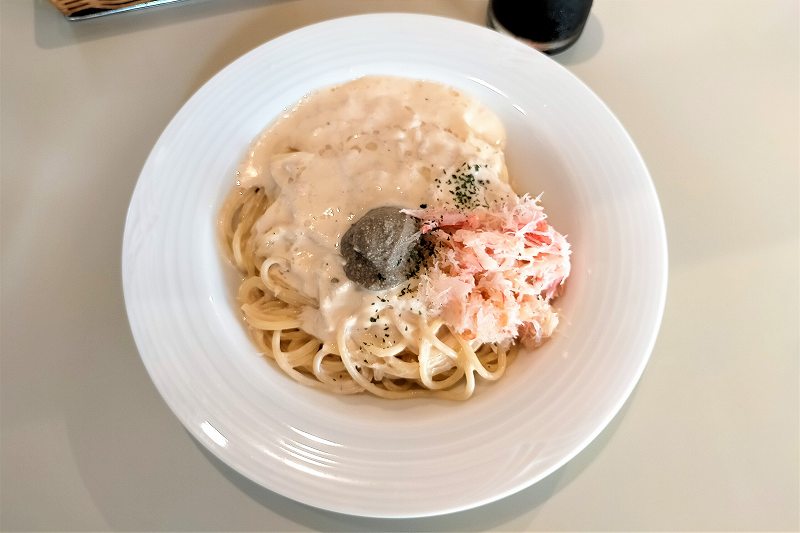 シロクマ食堂のカニみそのクリームパスタ