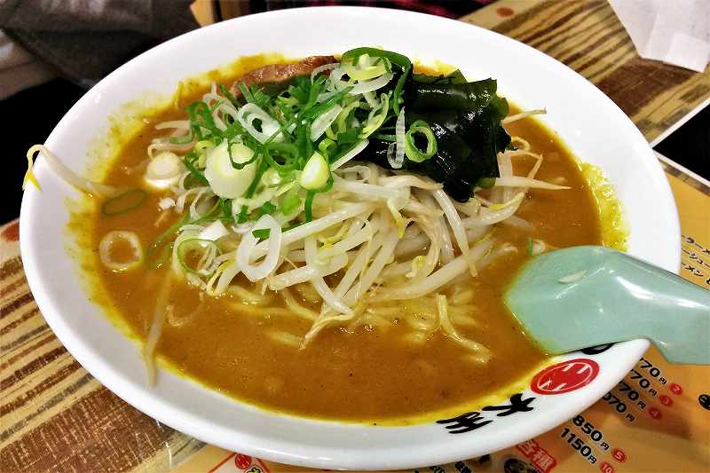 味の大王のカレーラーメン