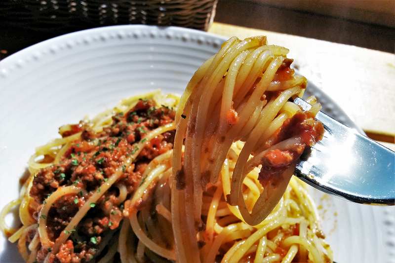 カフェくまいちごのミートソースパスタ