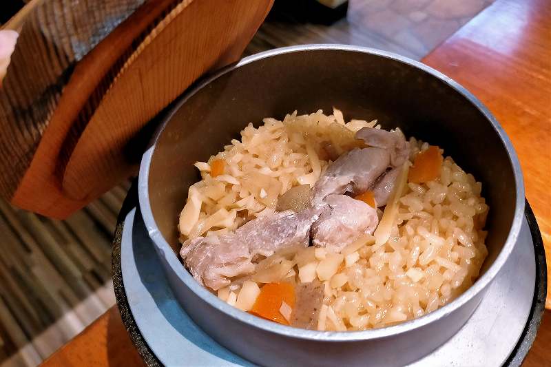 串鳥の鶏釜めし