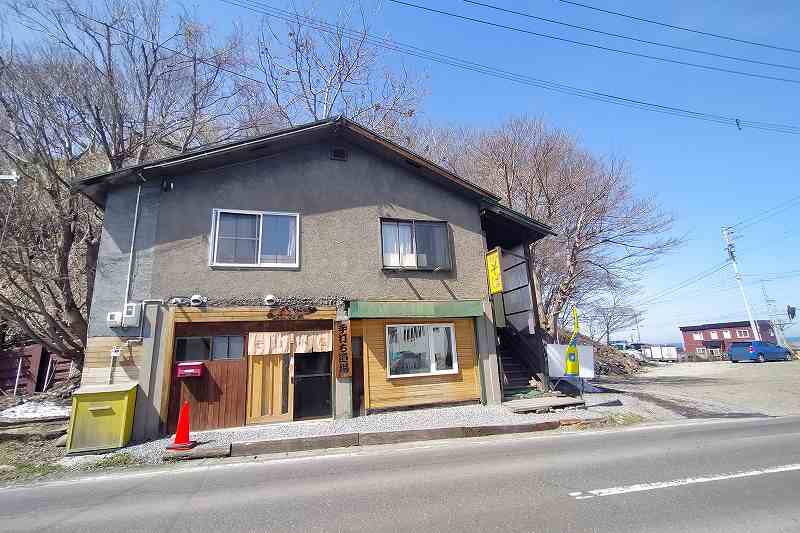 そば小屋の店舗外観