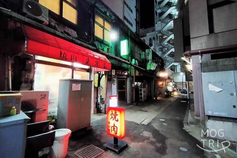 あなご屋 銀座ひらい　お店のある小路