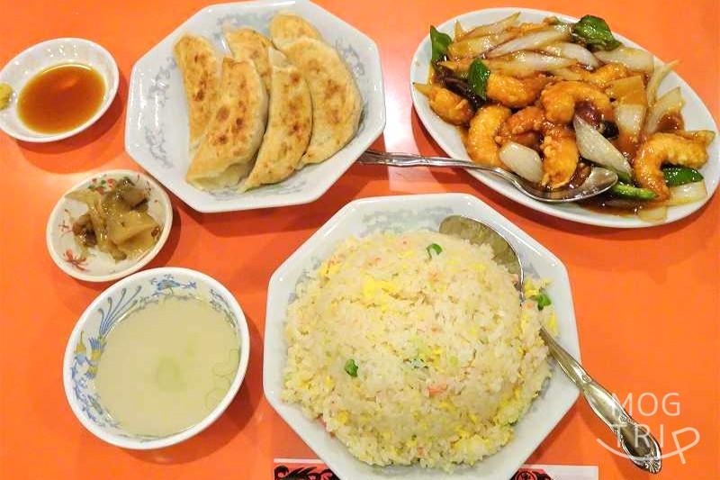 中華料理香州のかにチャーハン・エビの甘酢掛け・焼き餃子