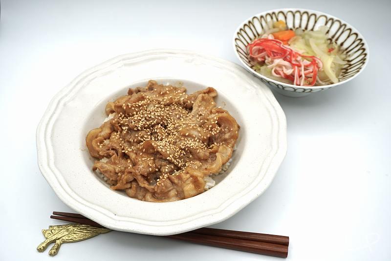 ヨシケイの「口コミ・評判」豚カルビ丼