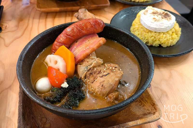 ガラク本店の「GARAKUスペシャル まるまる北海道カマンベールチーズ」