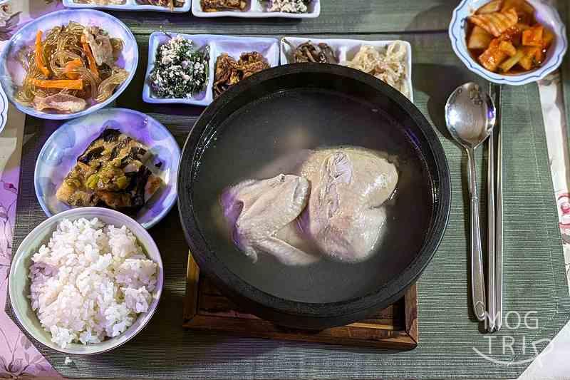 韓国家庭料理まみそんの「参鶏湯」