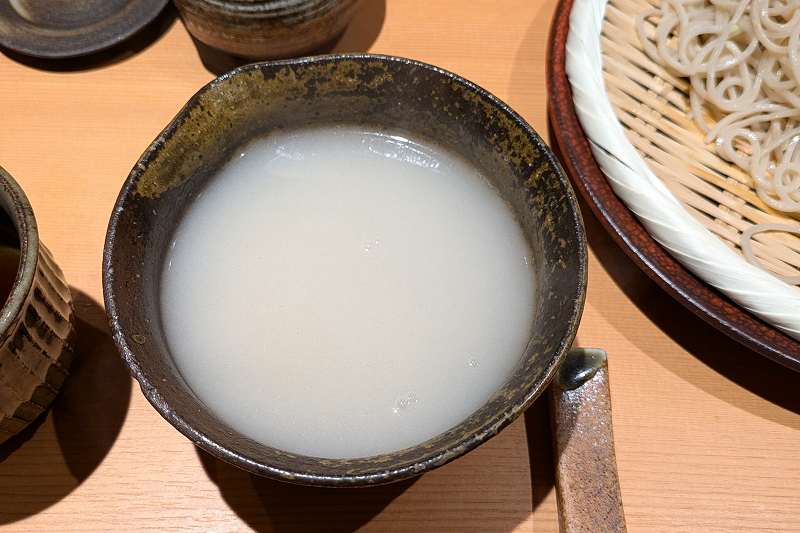 焼鳥ひげぼうずの「そば湯」