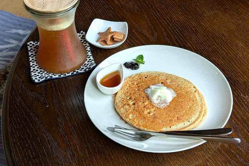 カフェ心麦の「古代小麦のホットケーキ」