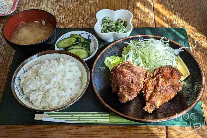 高島屋食堂の「ジャンボザンギ定食」