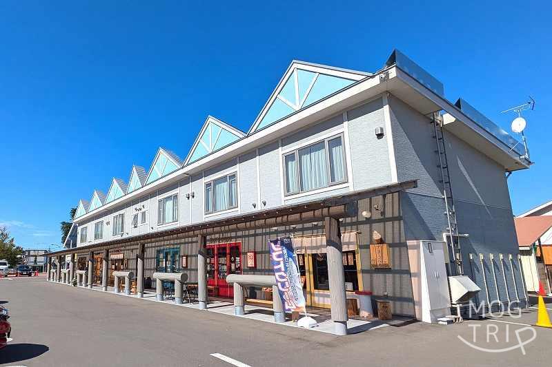 タニグチ商店のある「施設外観」