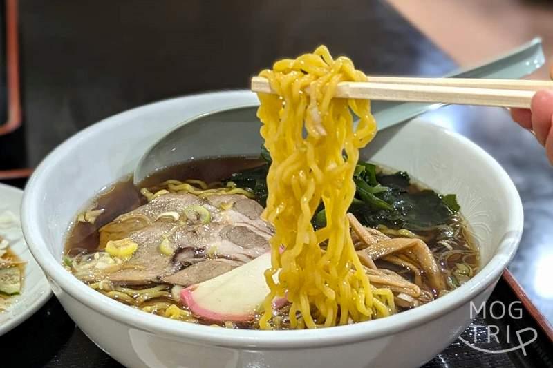 中華神龍の「ラーメンの麺」