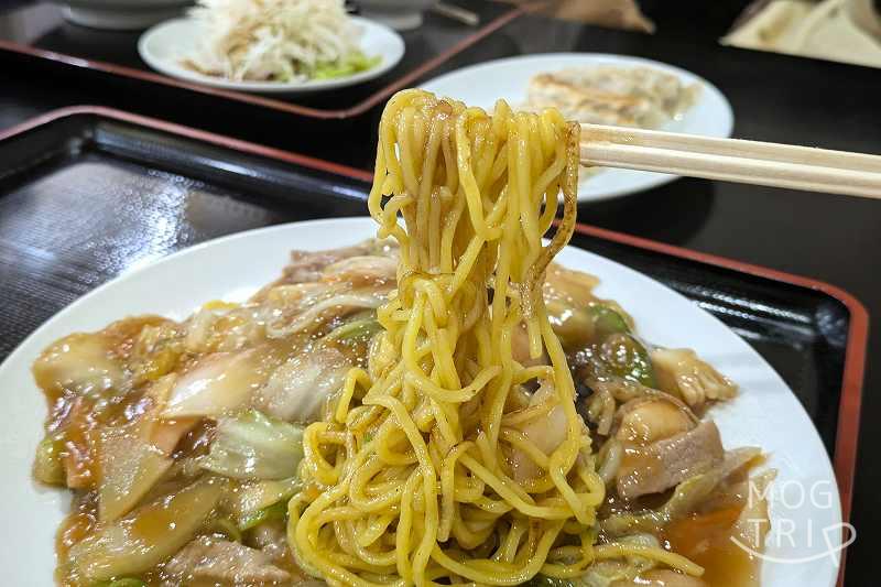 中華神龍の「炒麺」の麺