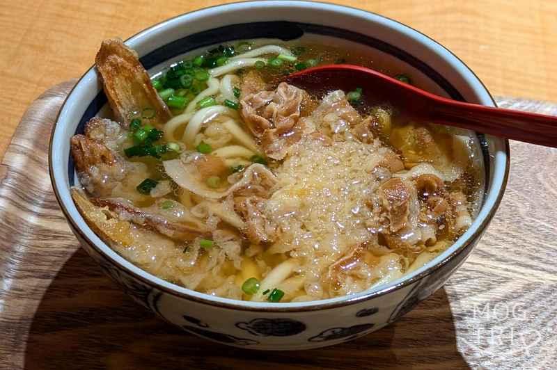 うどんのそうまやの「肉ごぼう天うどん」