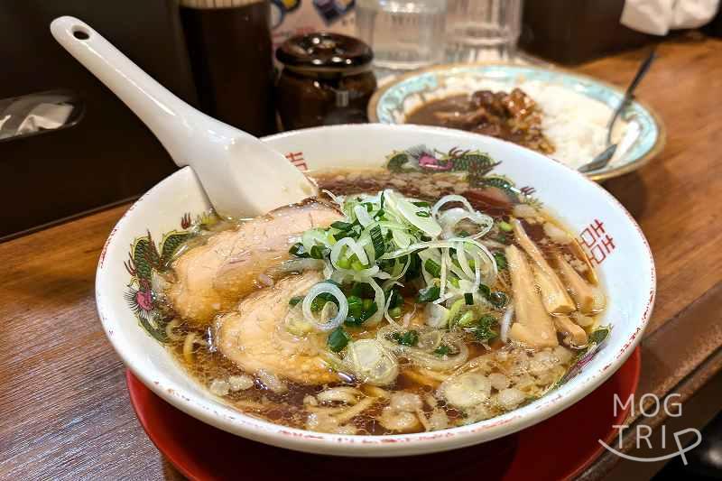 中華そば朱三園の「カレーセット（中華そば＋小カレー）」