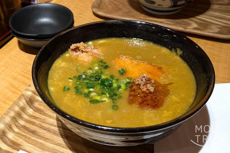 うどんのそうまやの「チキンカツカレーうどん」