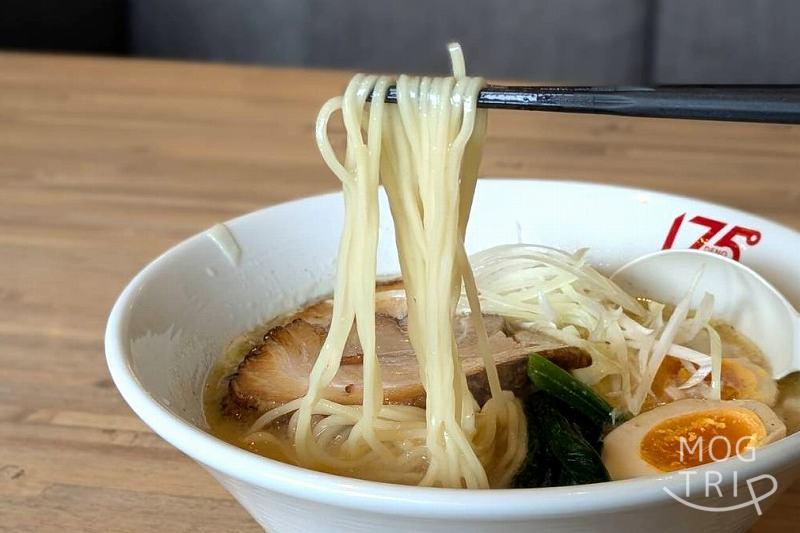 175°DENO担担麵の「白湯醤油ラーメン」