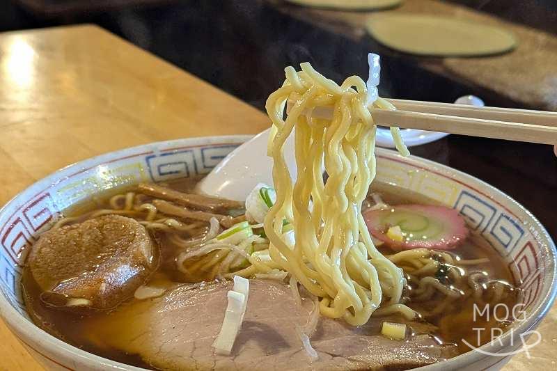 ラーメンねるらの「特注麺」