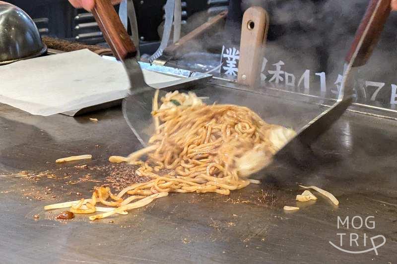 鉄板ジンギスカン村はしの「ジンギスカン焼きそば」