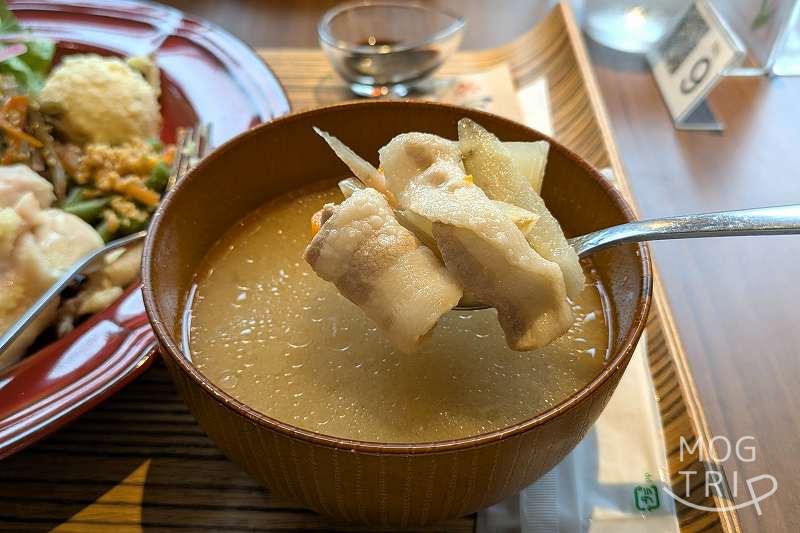 カフェ甚兵衛の「豚汁」