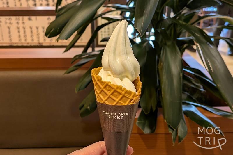 ルスツ羊蹄ぶたbyBRIQUEの「ソフトクリーム」