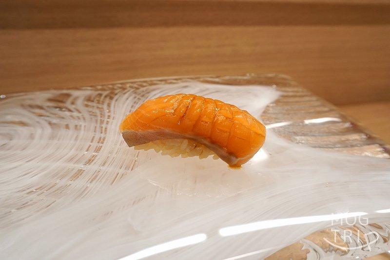鮨処暁の「秋サケ」