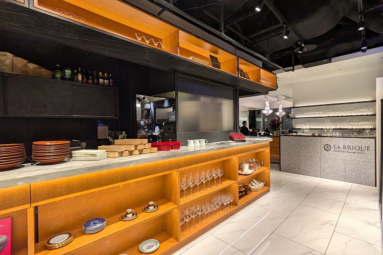 ラブリックサッポロの「店内の様子(キッチン・通路)」