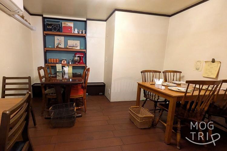 洋食木下の「店内の様子(テーブル席)」