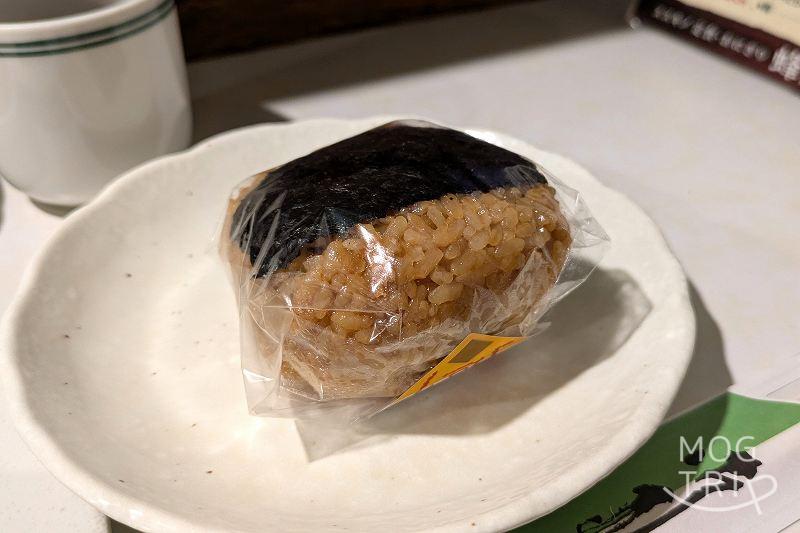 蜂屋の「おにぎり(煮玉子)」