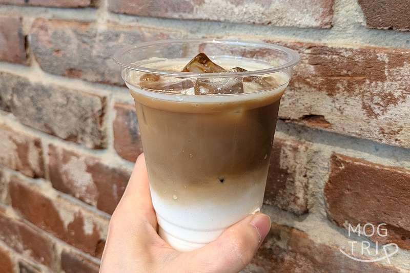どんぐり本店の「アイスカフェラテ」