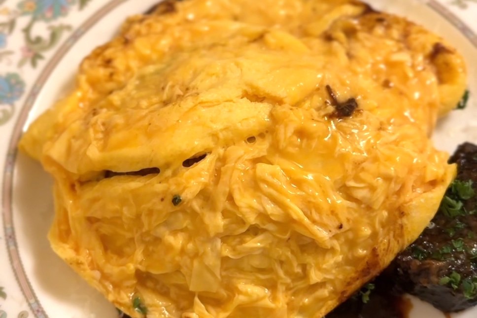 洋食木下の「たんぽぽオムライス」