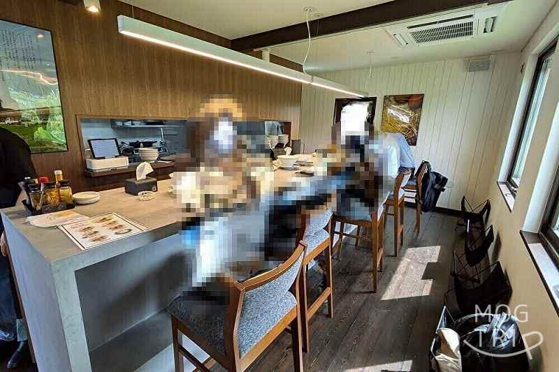 とりたまファームの「店内の様子(カウンター)」