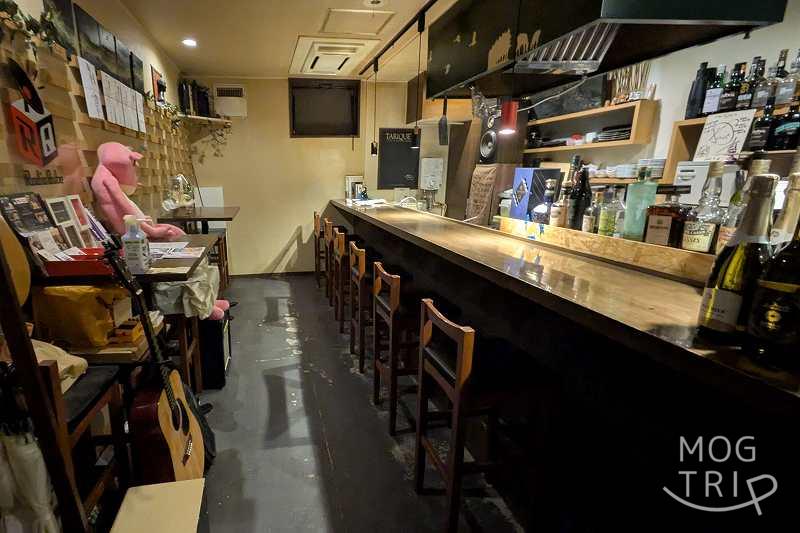 鉄板焼きじゅっての「店内の様子(入口側から)」