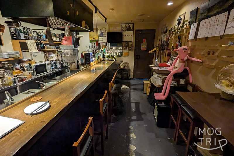 鉄板焼きじゅっての「店内の様子(奥側から)」