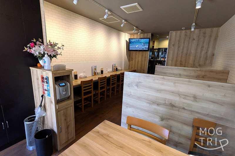 ラーメン鴨鍋純平の「店内の様子」